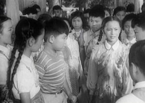 电影《祖国的花朵》剧照欣赏长春电影制片厂1955年4月摄制